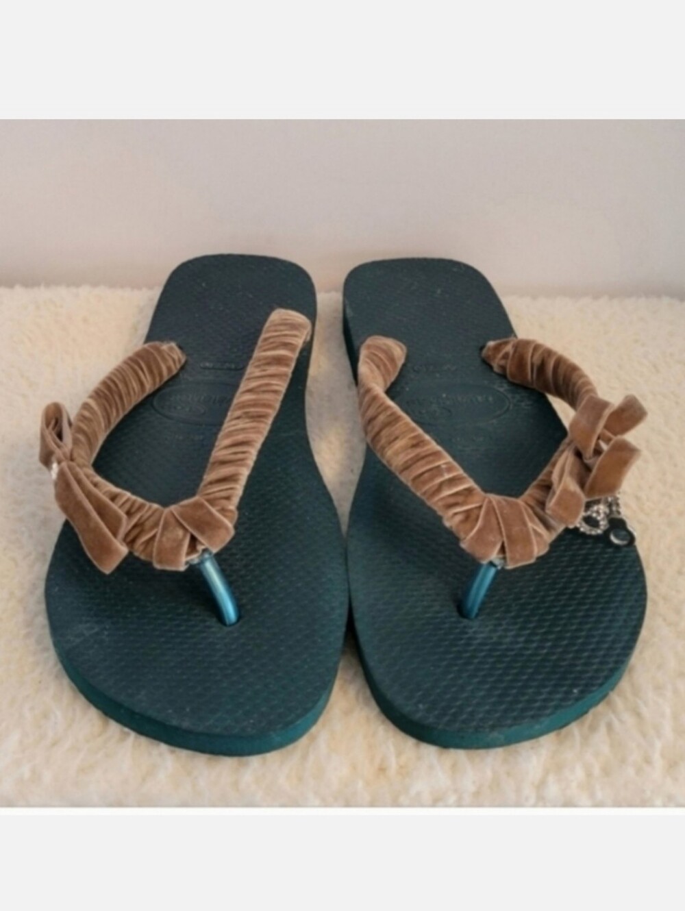 HAVAIANAS Green Tan Flip Flop Thong Sandals Size 7/8